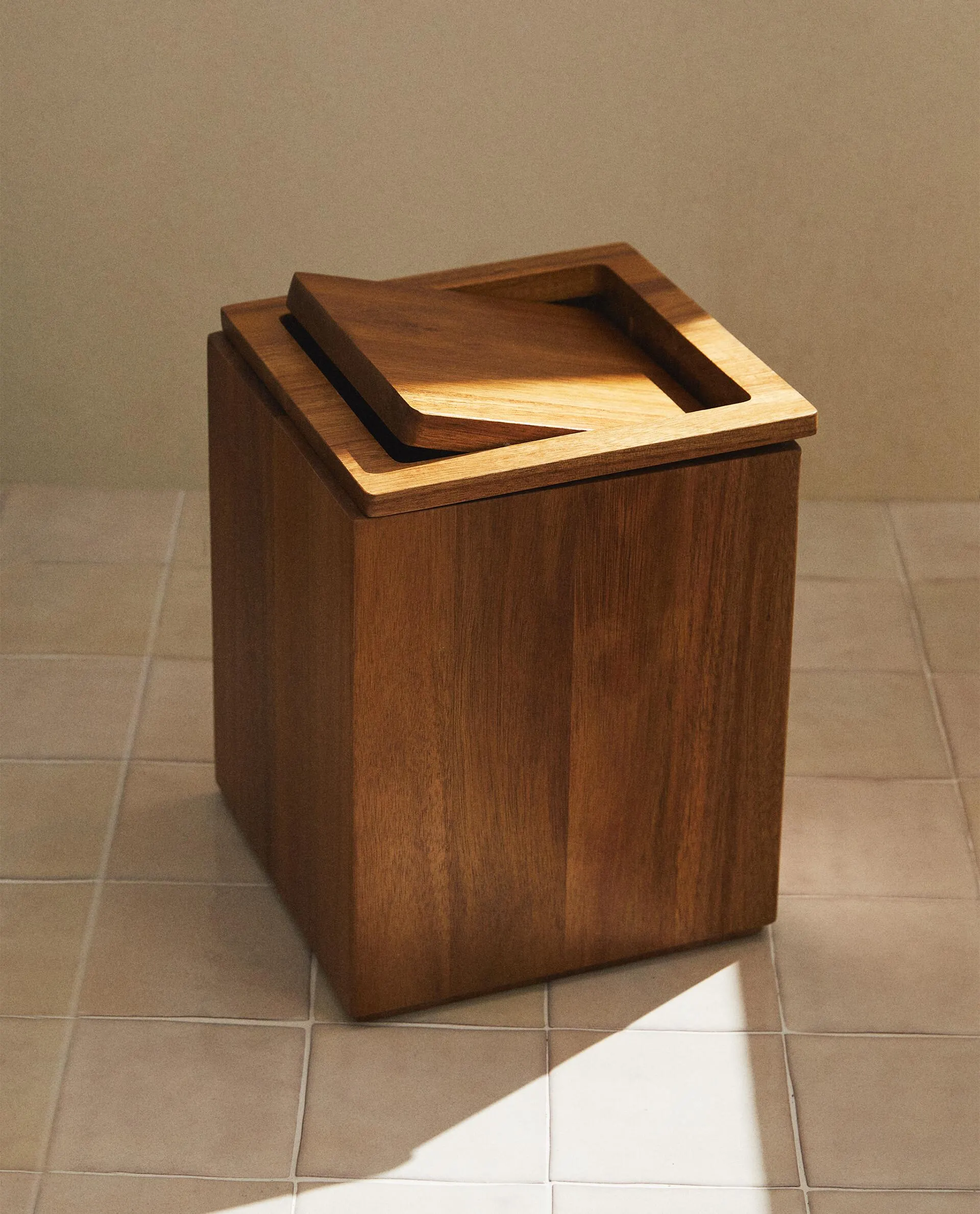 SQUARE WOODEN BATHROOM WASTEPAPER BIN