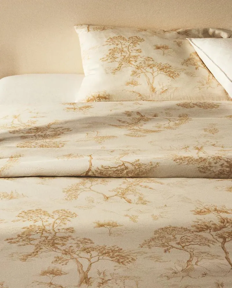BETTBEZUG AUS SATIN TOILE DE JOUY