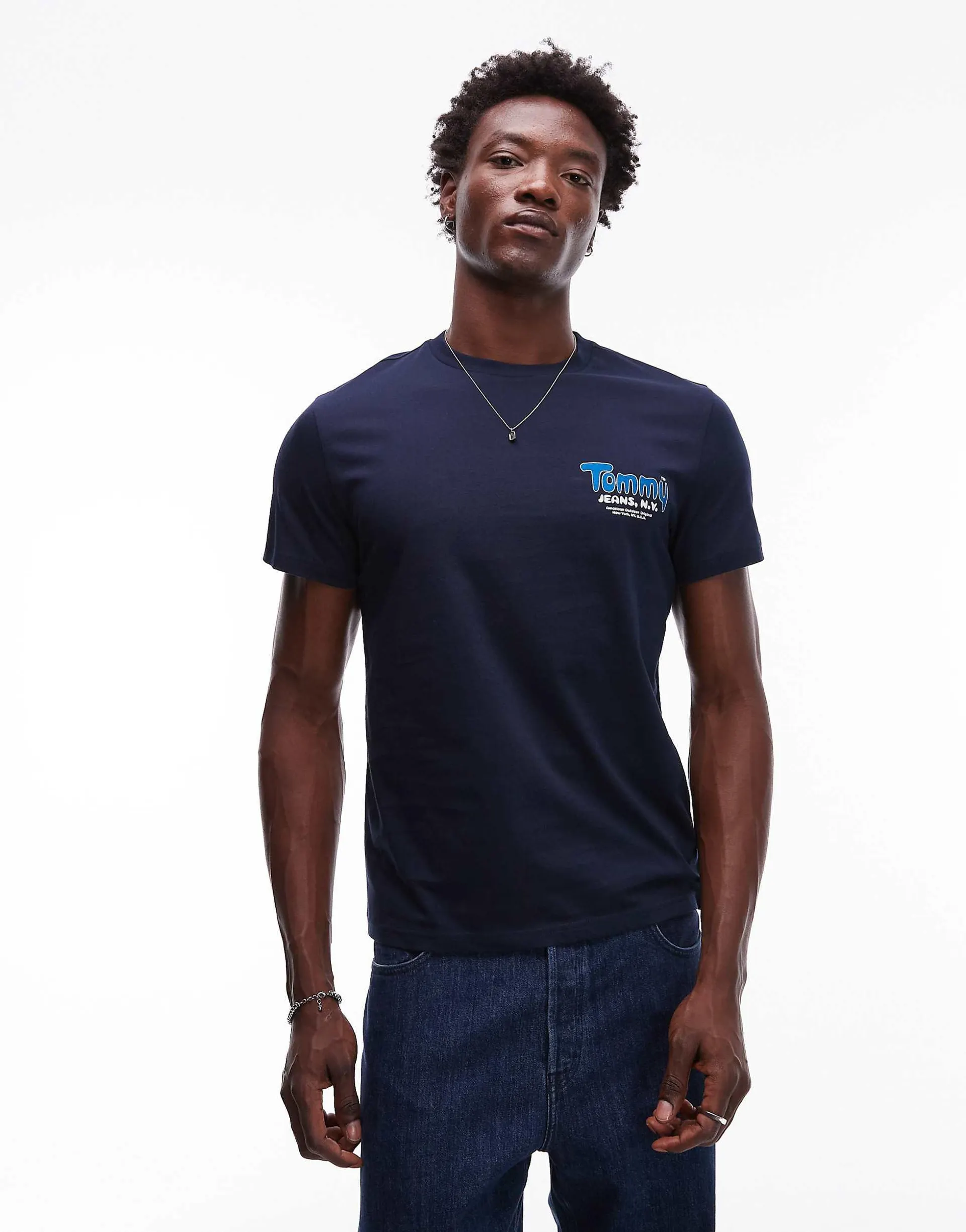 Tommy Jeans bubble chest logo slim t-shirt in navy