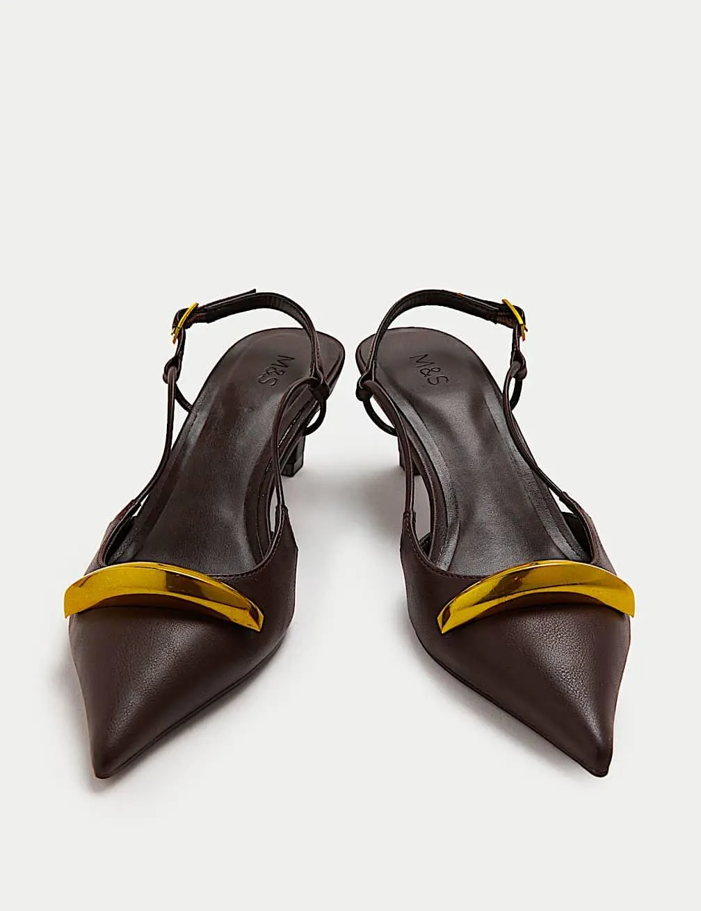 Kitten Heels mit Fersenriemen