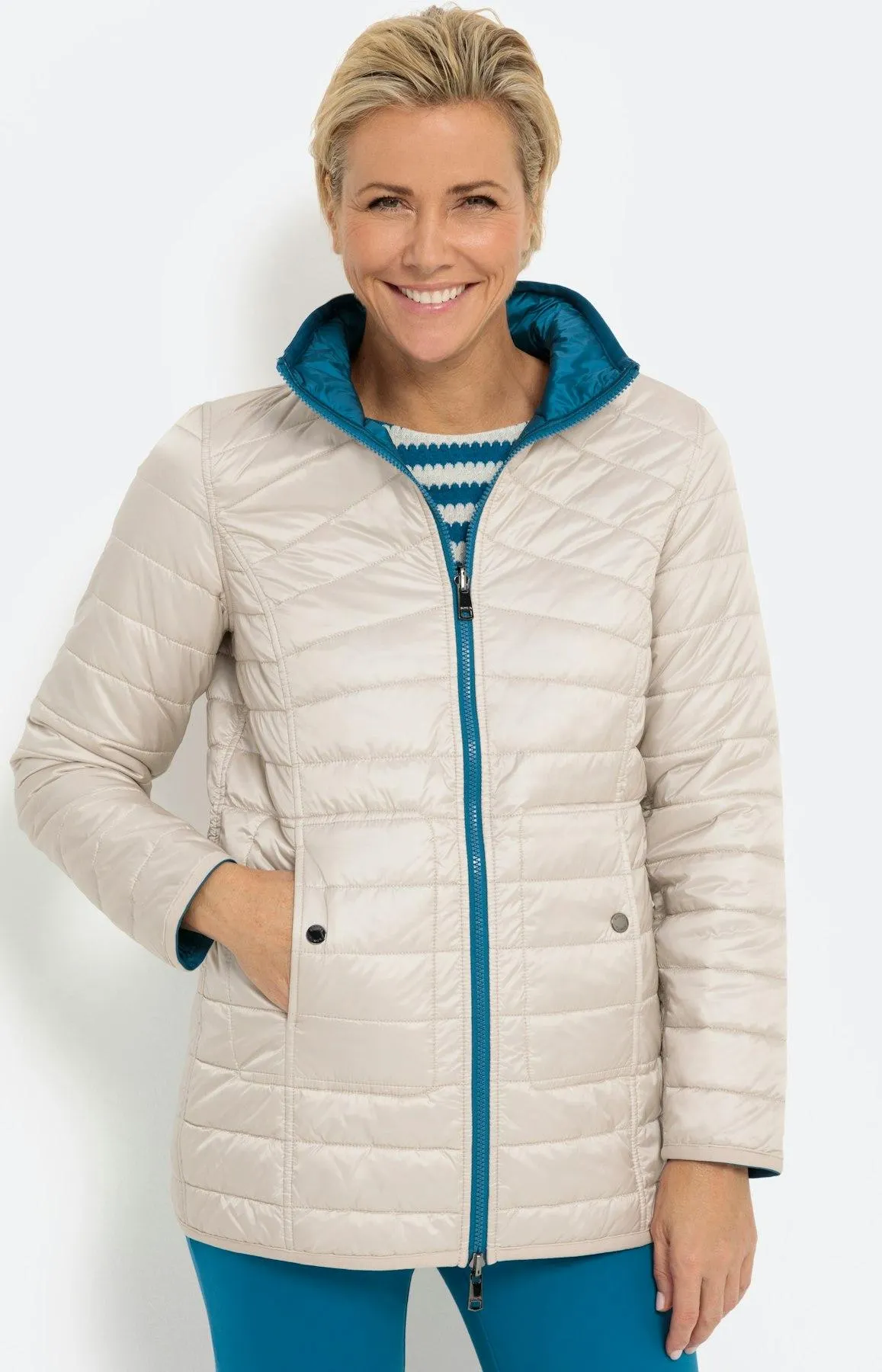 Wendejacke mit Stehkragen