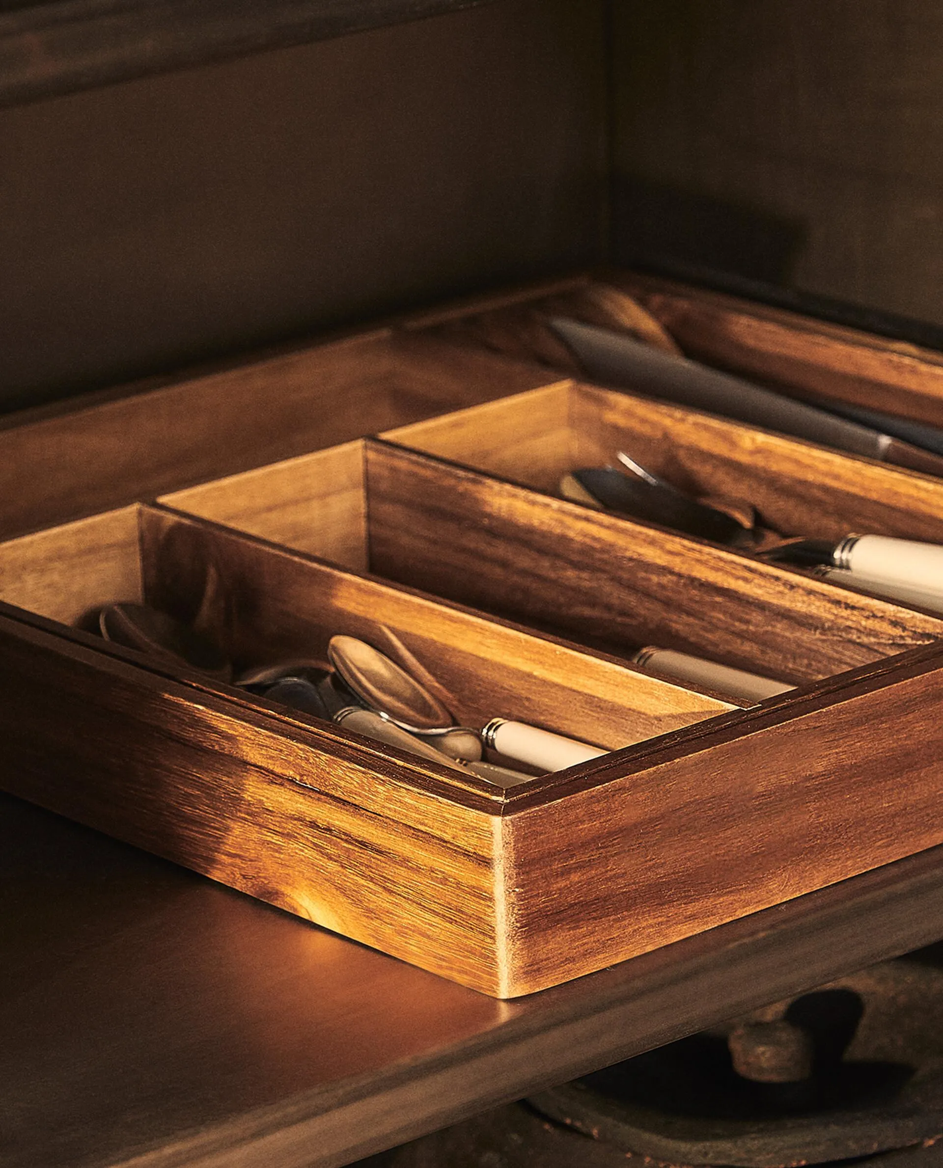 CUBERTERO EXTENSIBLE MADERA