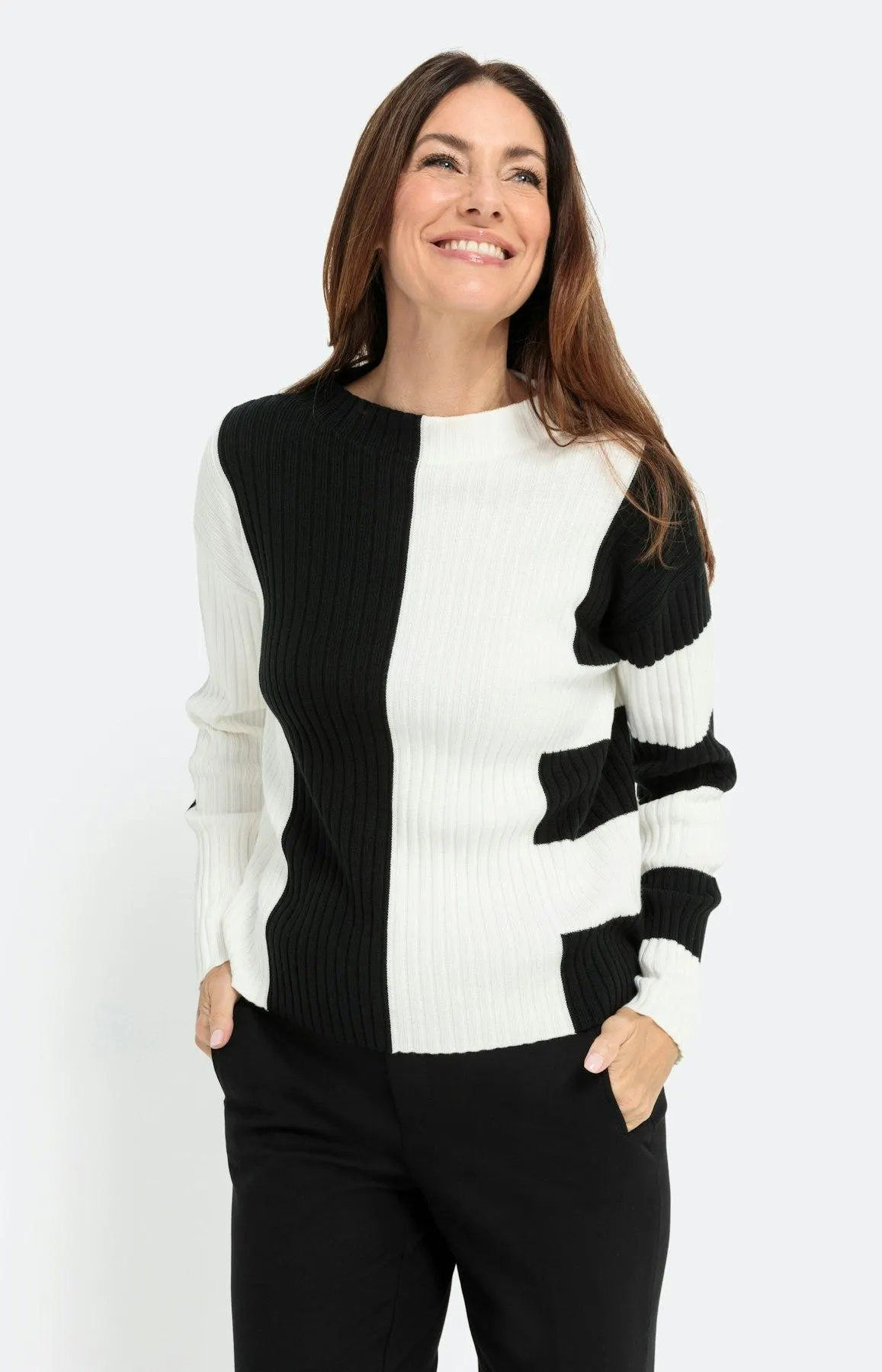 Pullover mit Streifen und Rippstruktur