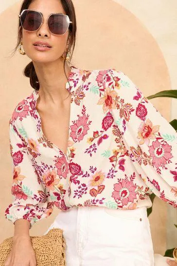 Love & Roses Geknöpfte Bluse mit gerüschtem V-Ausschnitt und 3/4-Ärmeln