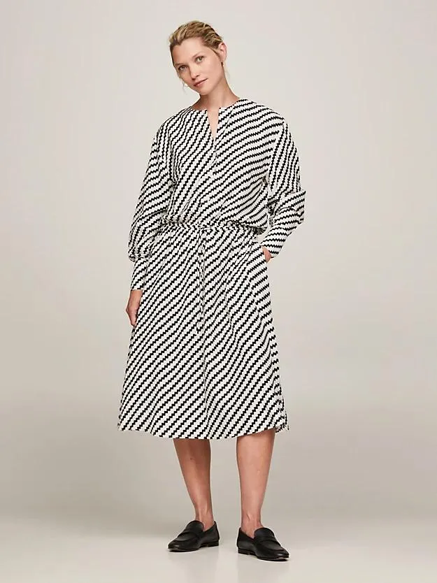 Relaxed Fit Midi-Kleid mit Zickzack-Streifen