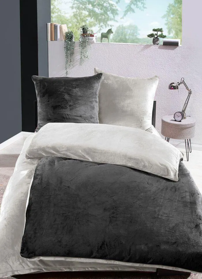 Kuschelig weiche Wendebettwäsche-Garnitur mit Cashmere Touch