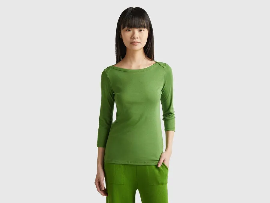 T-Shirt mit U-Bootausschnitt aus 100% Baumwolle