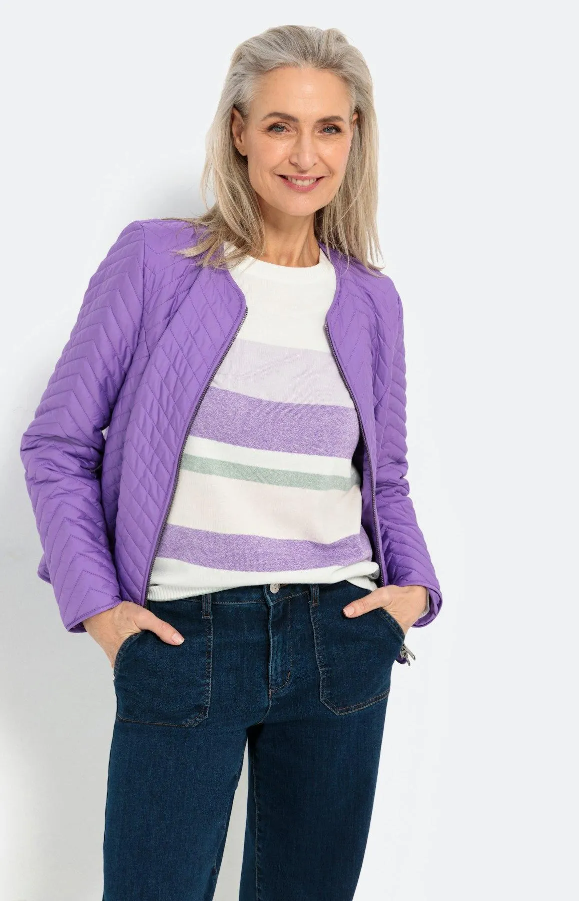 Leichte Jacke mit Zickzack-Steppung