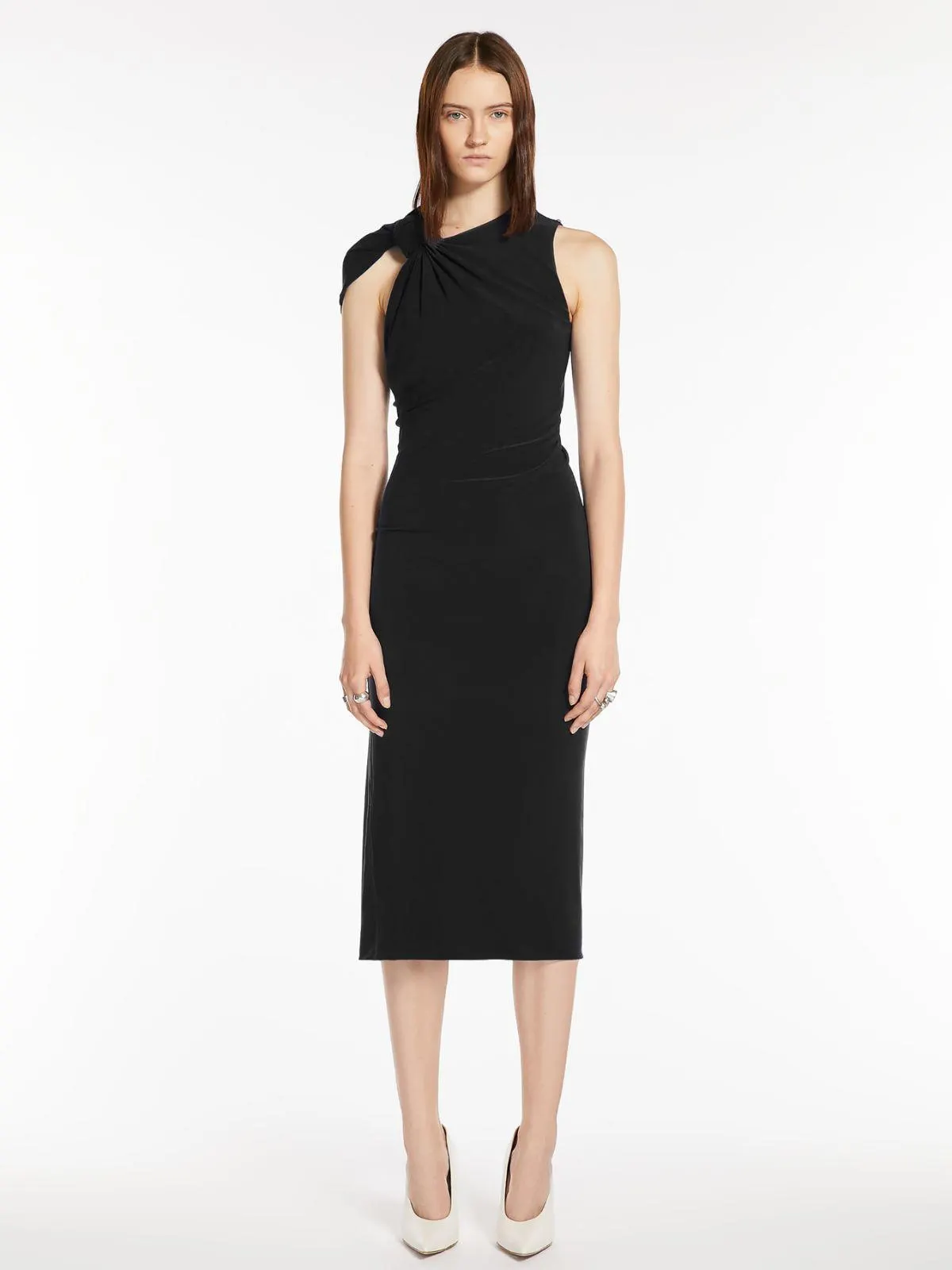 Schmal geschnittenes Kleid aus Jersey