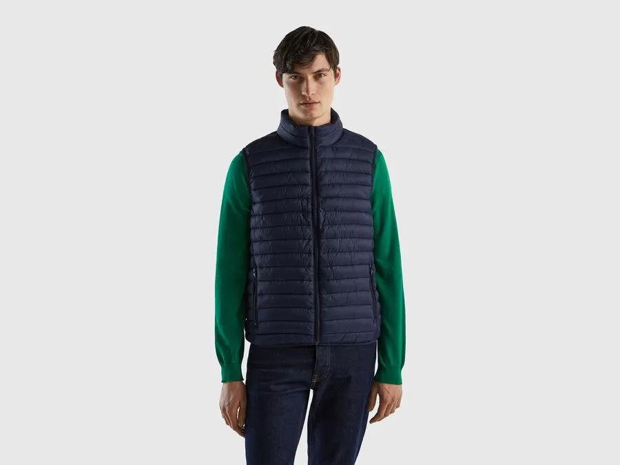 Wattierte Weste mit Wattierung aus recycelter Watte