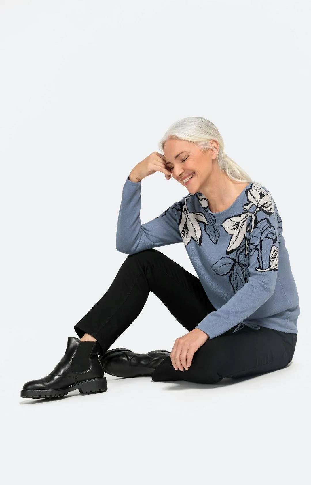 Strickpullover mit Bindeband am Saum