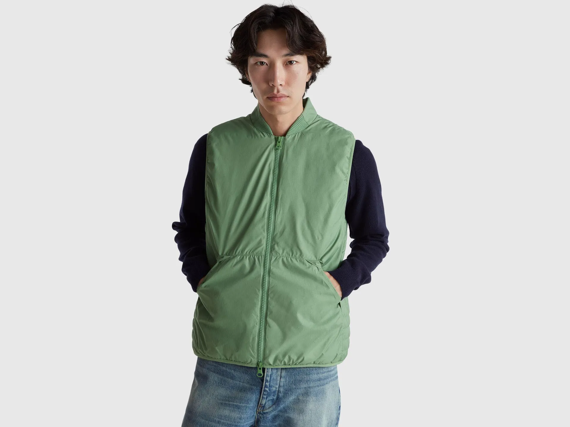 Nylonweste mit recycelter Wattierung