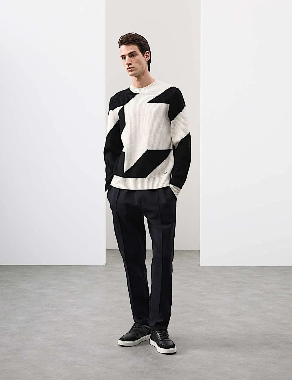 Jogginghose mit geradem Bein mit Biesen und hohem Baumwollanteil