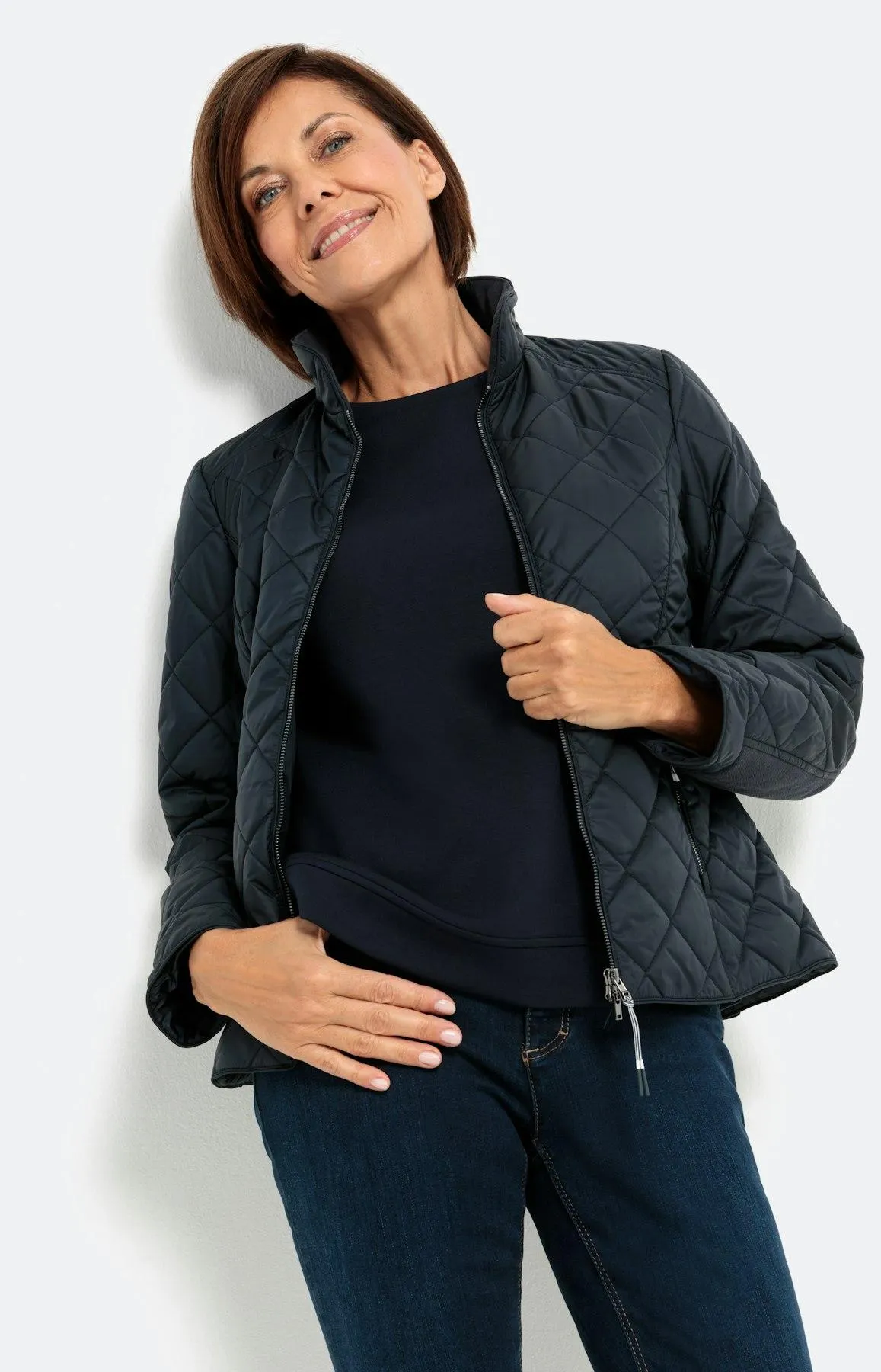 Leichte Steppjacke mit Stehkragen