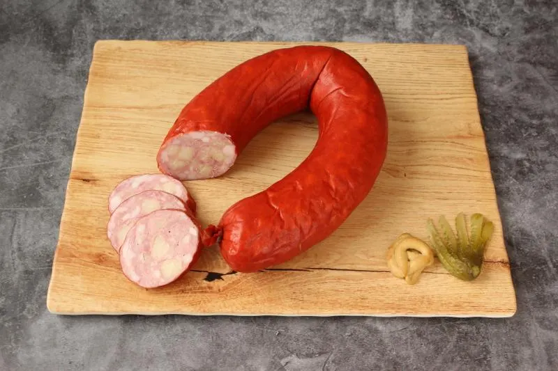 Käsedürre gebraten im Kranz