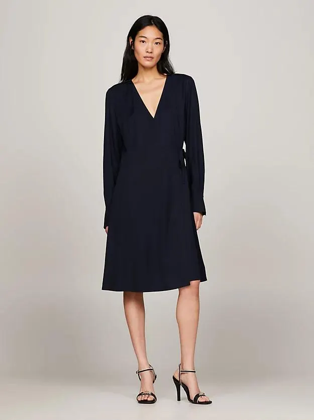 Fit-and-Flare-Wickelkleid