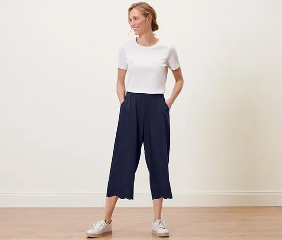 Culotte mit Stickerei