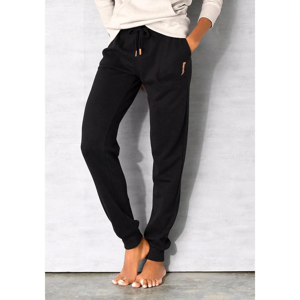 Bench. Loungewear Loungehose »-Sweathose«, mit aufgesetzten Taschen, Loungeanzug