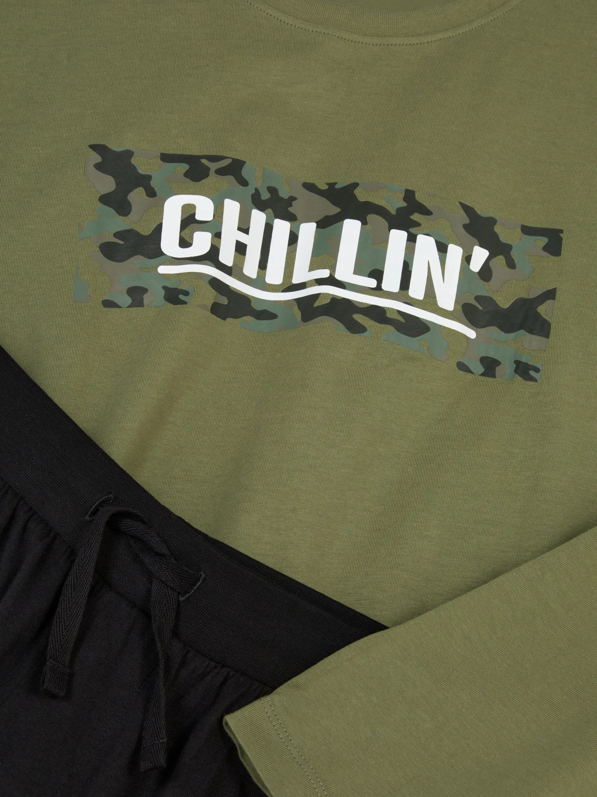 Langärmeliger Schlafanzug mit Print