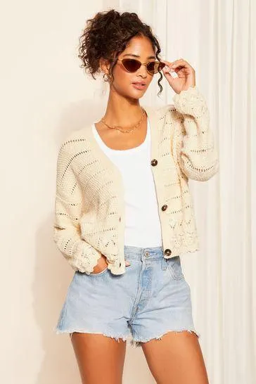 Friends Like These Häkel-Strickjacke mit V-Ausschnitt