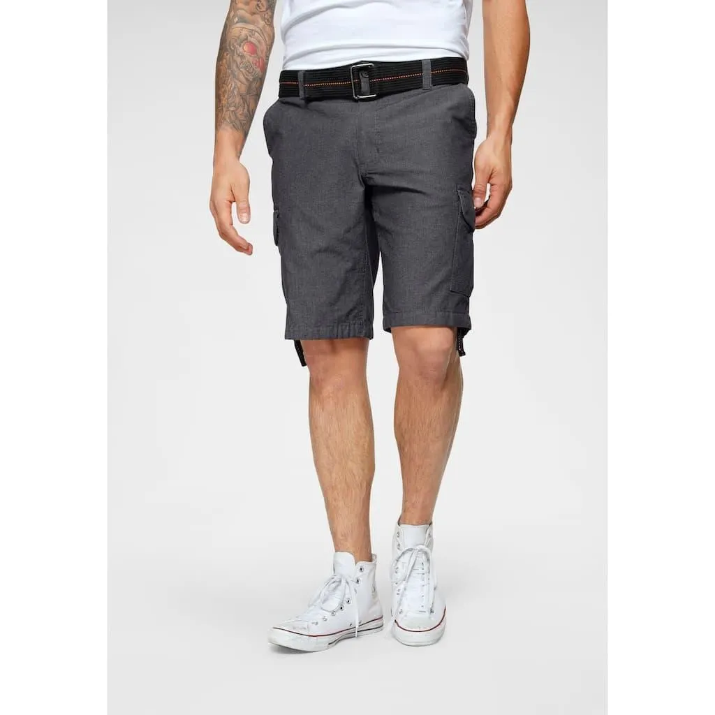 Bruno Banani Cargoshorts mit modischer Struktur