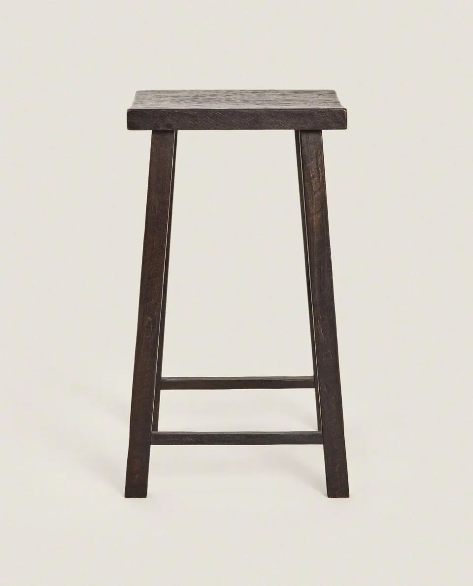 IRREGULAR TEXTURED BAR STOOL