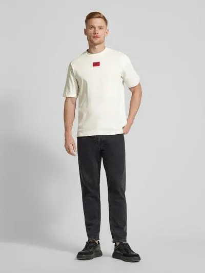 T-Shirt mit Label-Patch Modell 'Drambok' - HUGO X RB in offwhite