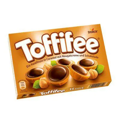 Denn in Toffifee steckt viel Gutes: Eine knackige Haselnuss in Caramel mit Nougatcreme und einem Klecks kräftiger Schokolade - eine Kombination, die für jeden Geschmack genau das Richtige bietet.