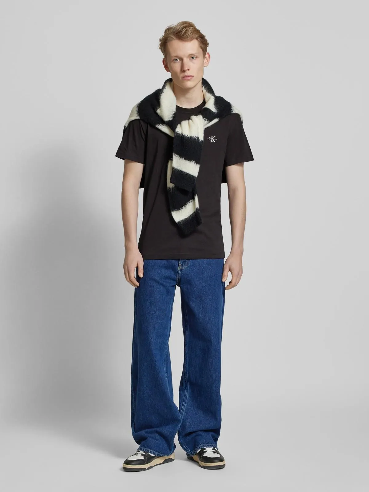 Regular Fit T-Shirt aus reiner Baumwolle in black