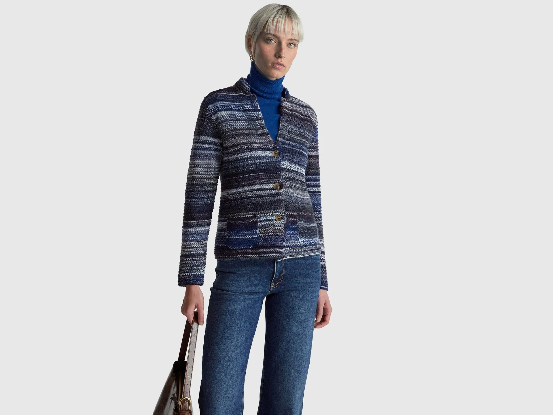 Mehrfarbige Strickjacke