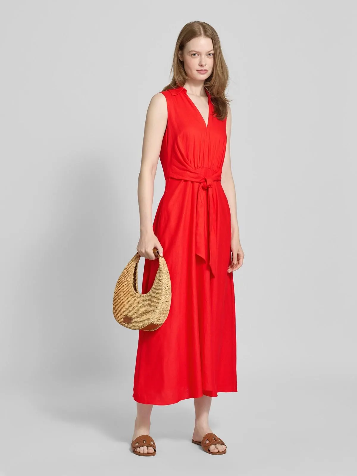 Tailliertes Cocktailkleid aus Leinen-Viskose-Mix in rot melange