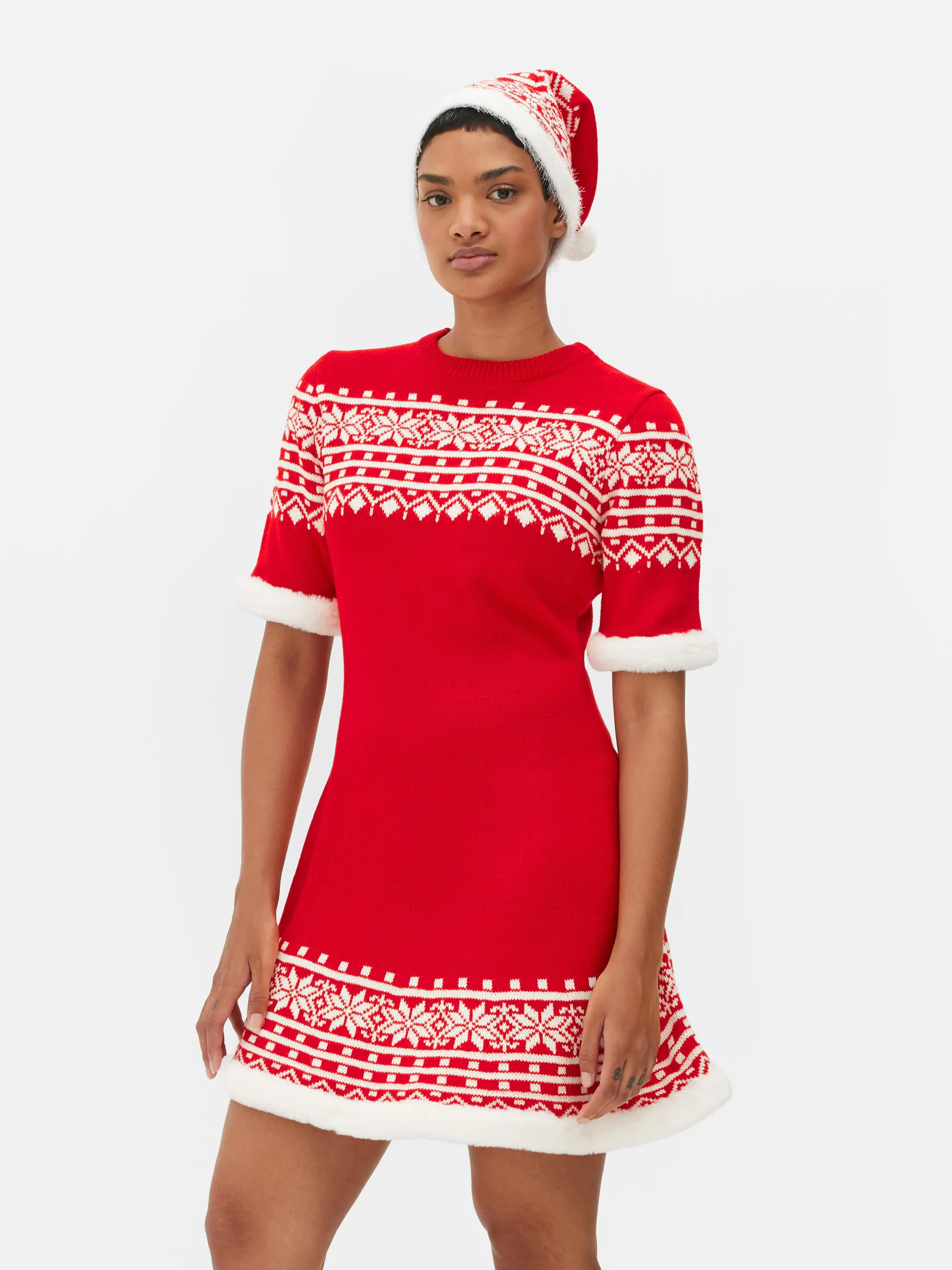 Weihnachtskleid und -mütze für Damen
