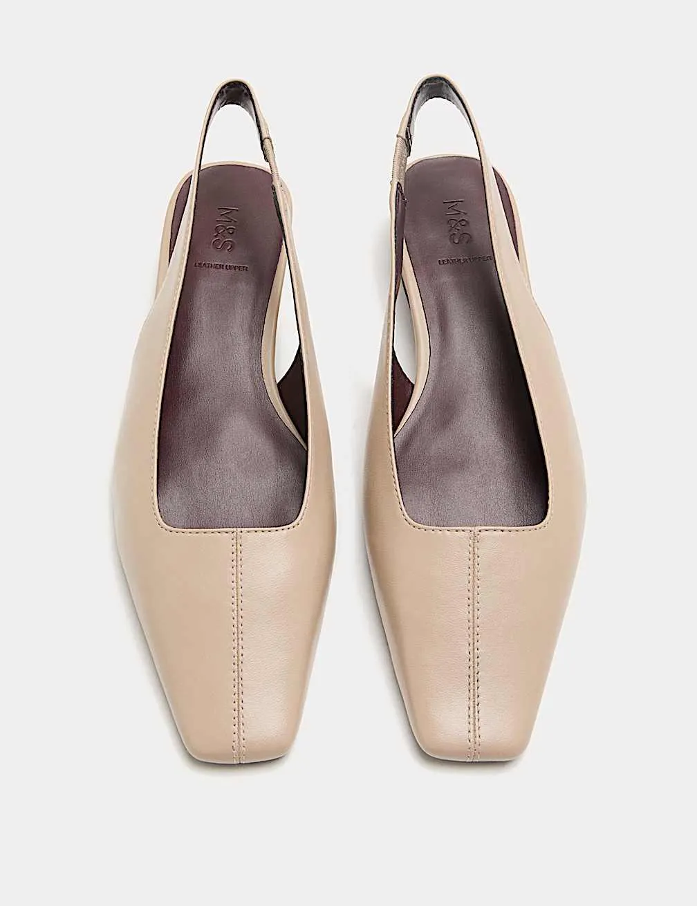 Lederschuhe mit Fersenriemen, Blockabsatz und spitzer Zehenpartie