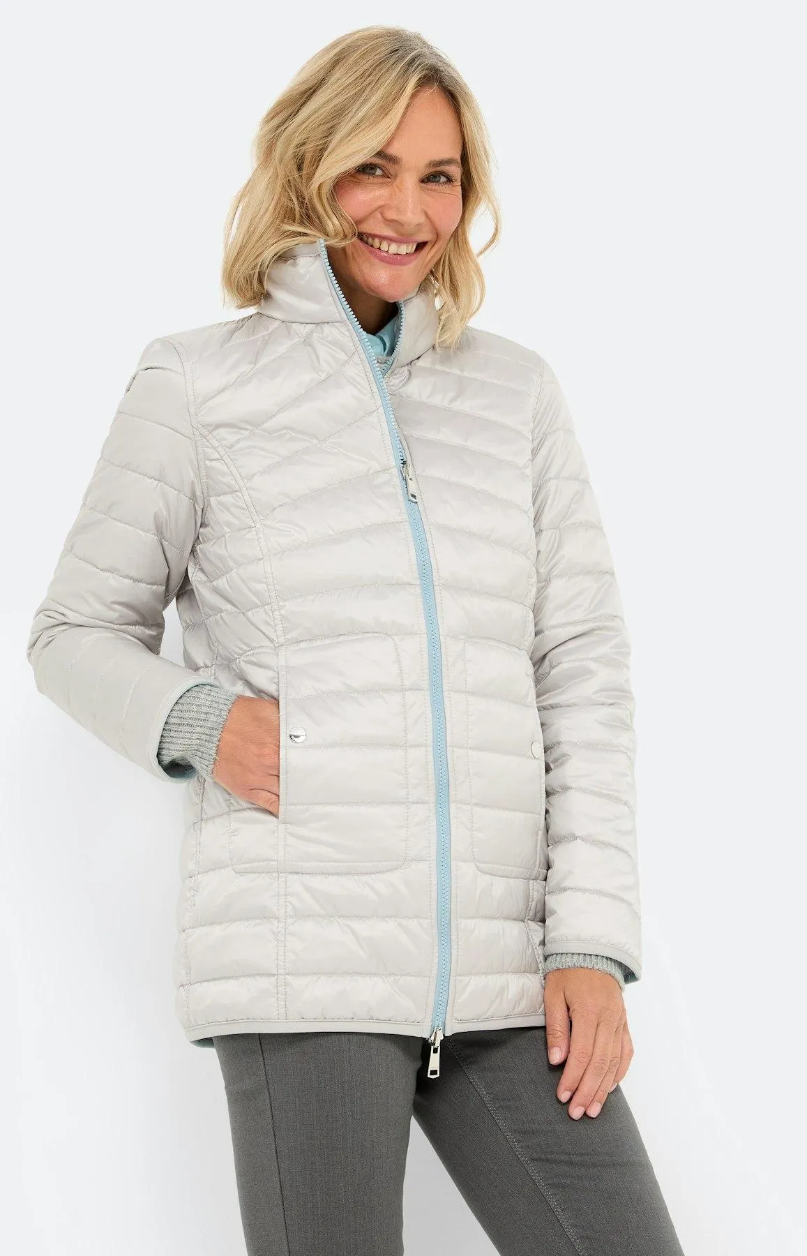 Steppjacke mit knöpfbaren Taschen, grau