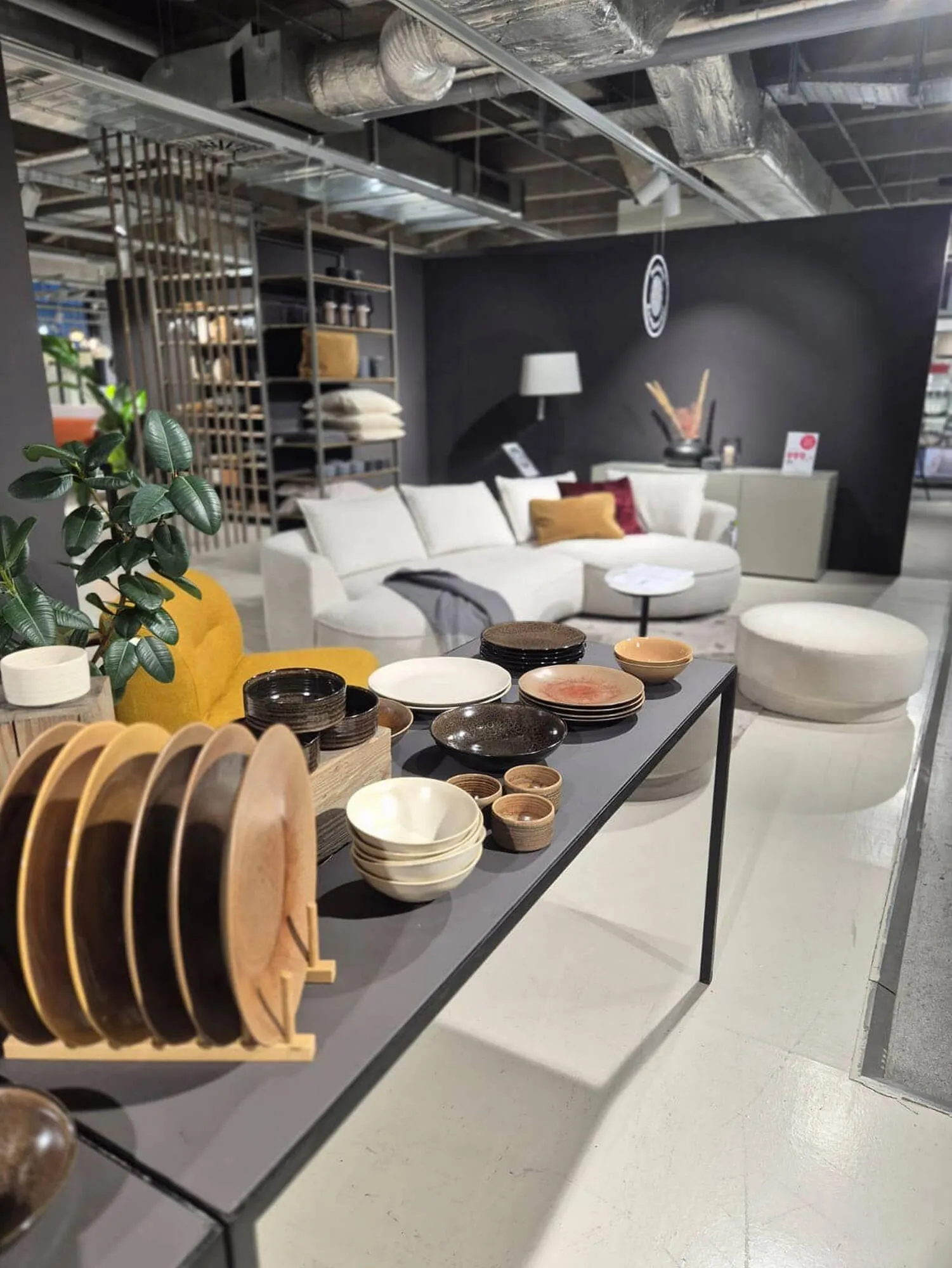 Interio Flugblatt - 1