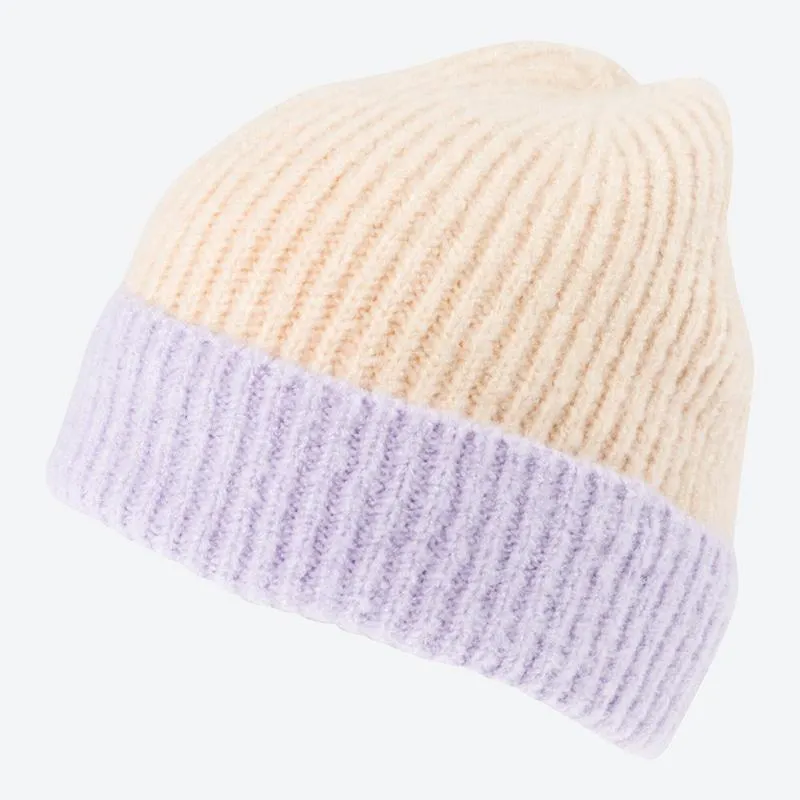 Damen-Strick-Mütze in verschiedenen Styles