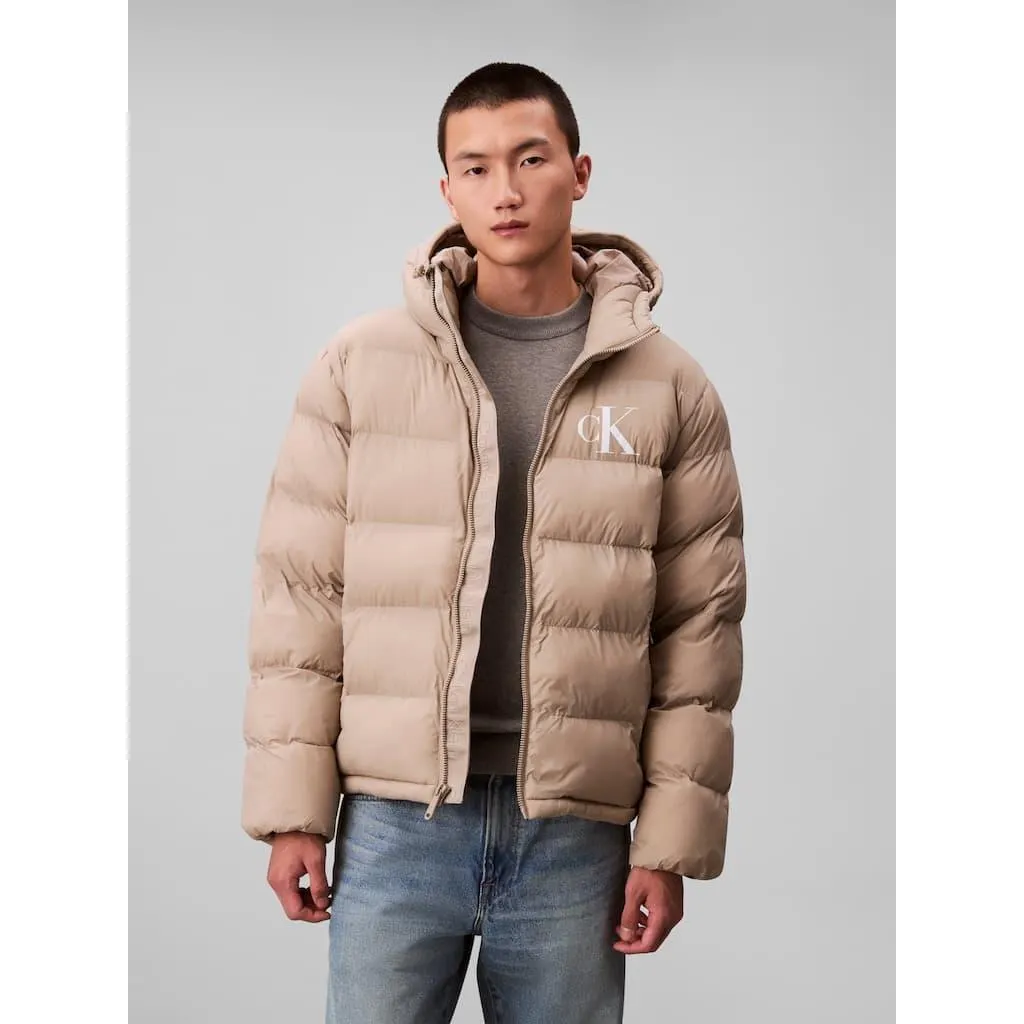 Calvin Klein Jeans Steppjacke »LS NYLON MONOGRAM PUFFER JKT« ohne Kapuze Mit Rundhalsausschnitt, regular fit