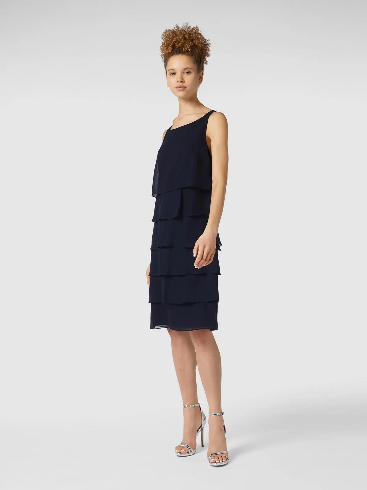 Cocktailkleid aus Chiffon im Stufen-Look in dunkelblau