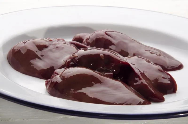 Hühnerleber im Ganzen