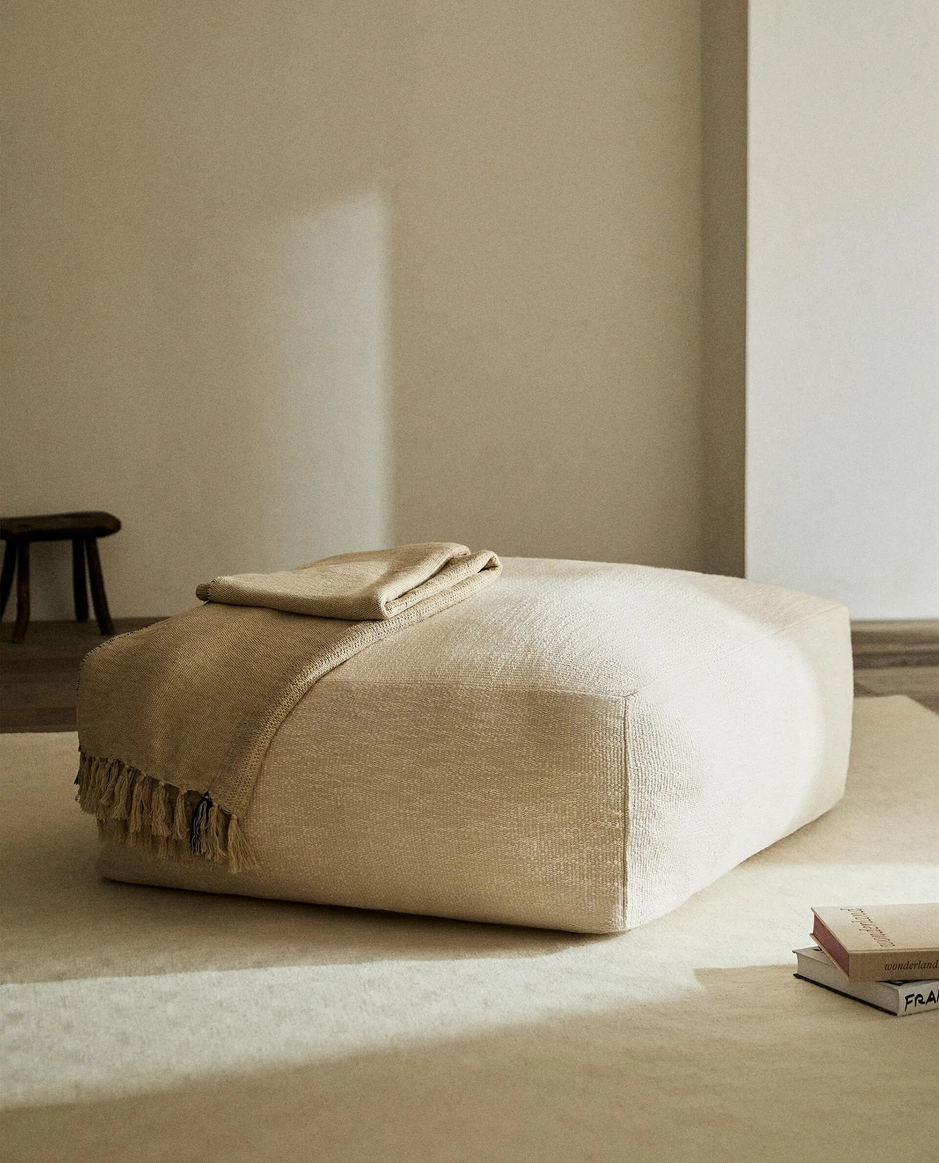 BOUCLÉ-PUFF AUS BAUMWOLLE