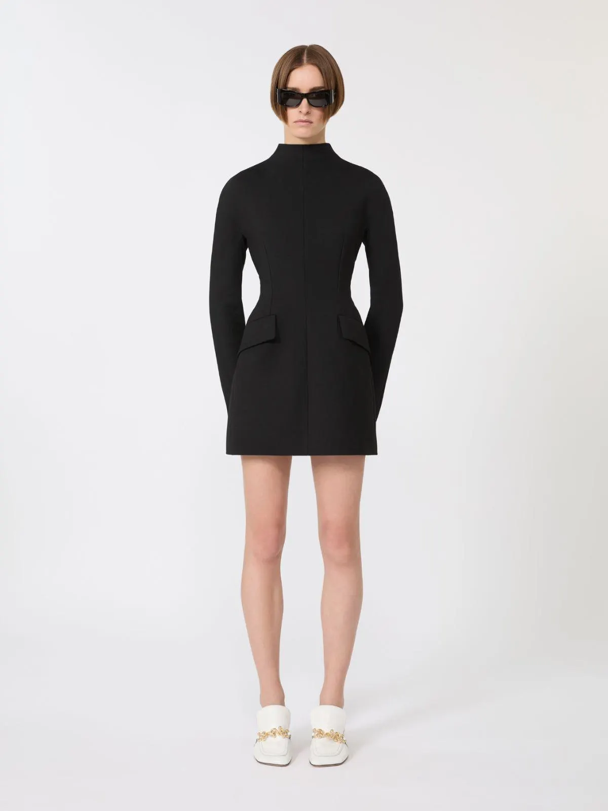 Kurzes Muscle-Fit Kleid aus Gabardine - Schwarz