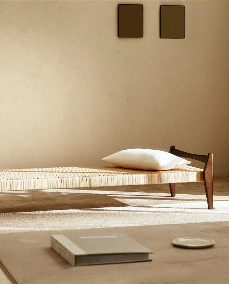 WOOD AND RATTAN DAY BED