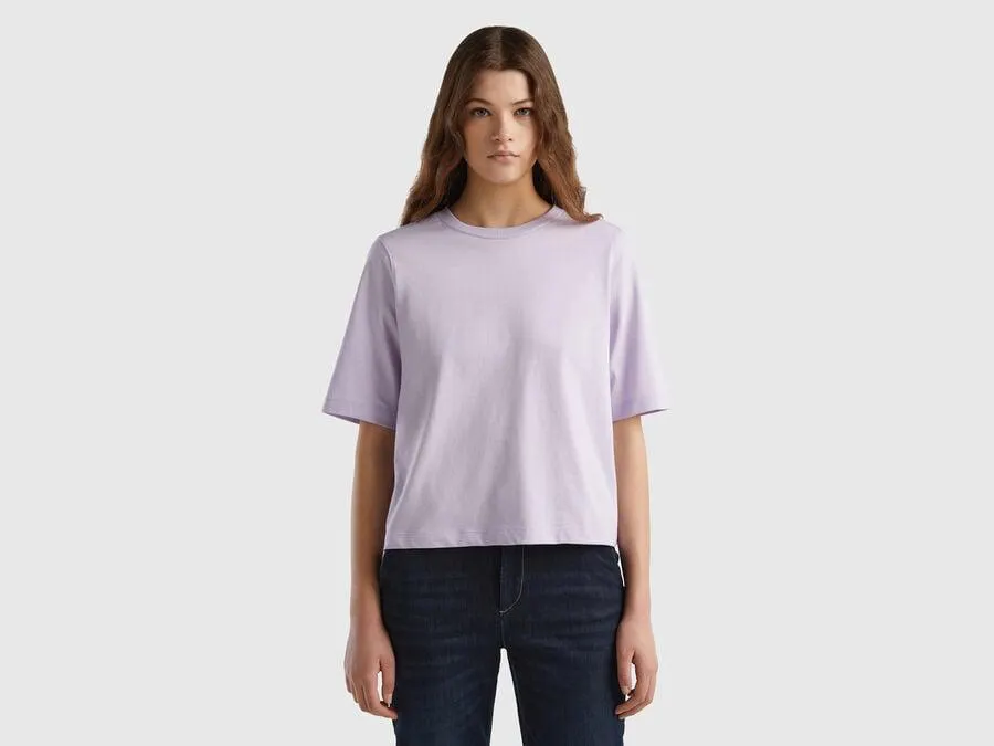 T-Shirt aus 100% Baumwolle im Boxy Fit