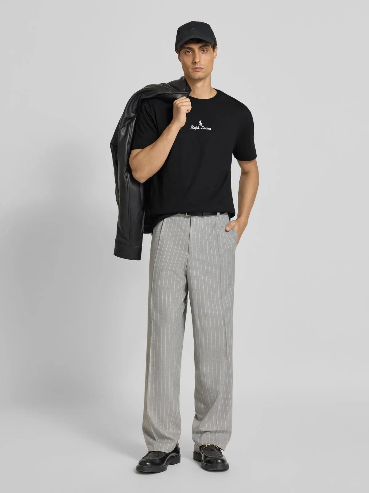 T-Shirt mit Label-Stitching in black