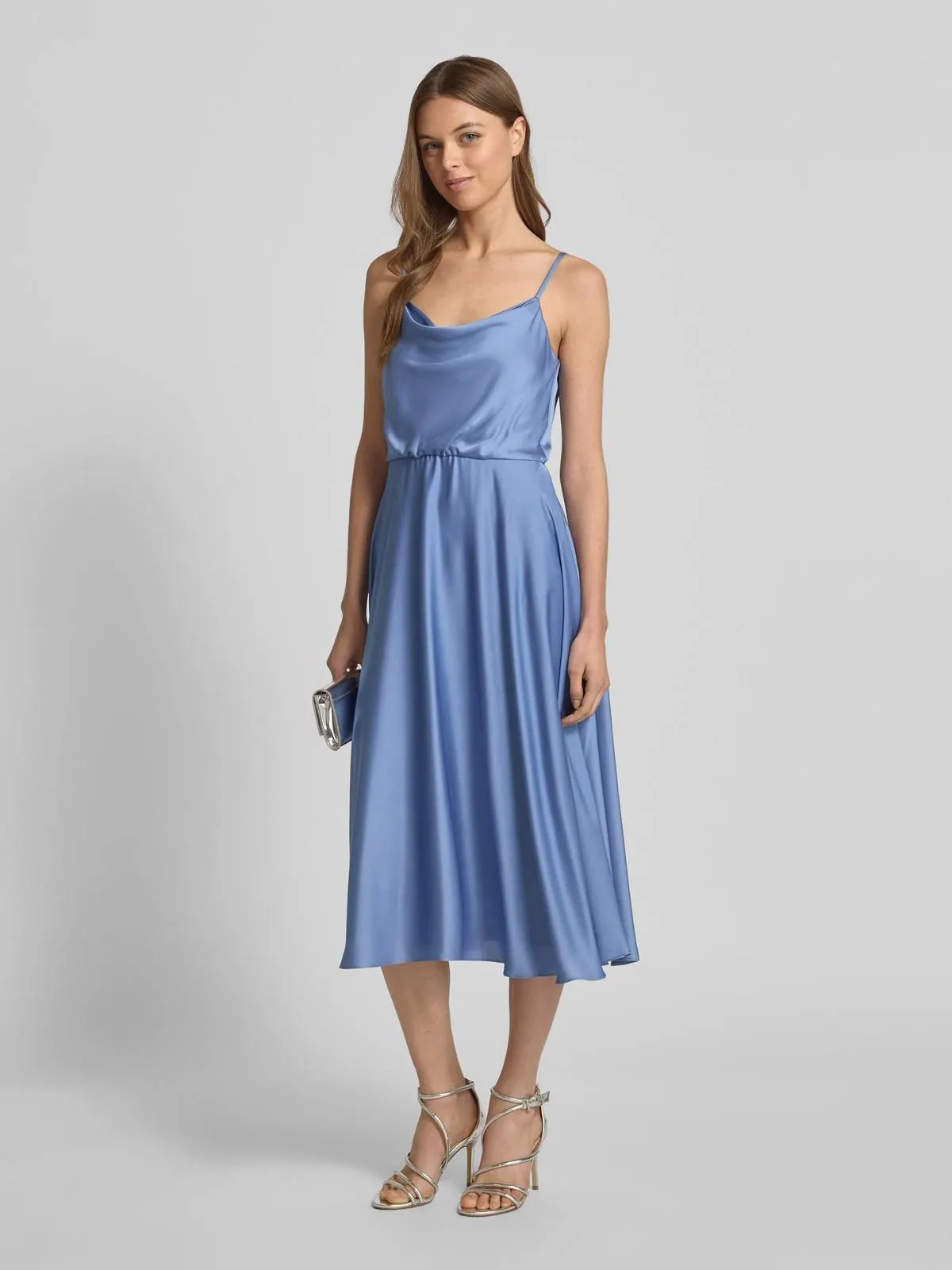 Knielanges Cocktailkleid mit Wasserfall-Ausschnitt in jeansblau