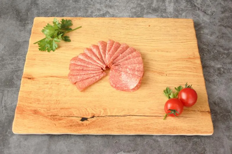 Kantwurst geschnitten