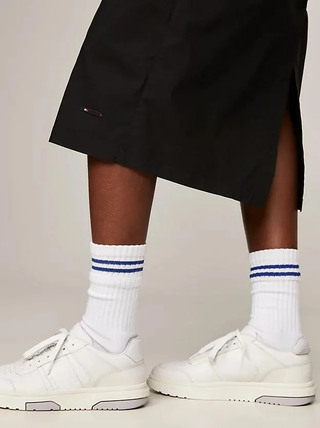 Ärmelloses Midikleid mit offenem Rückendetail