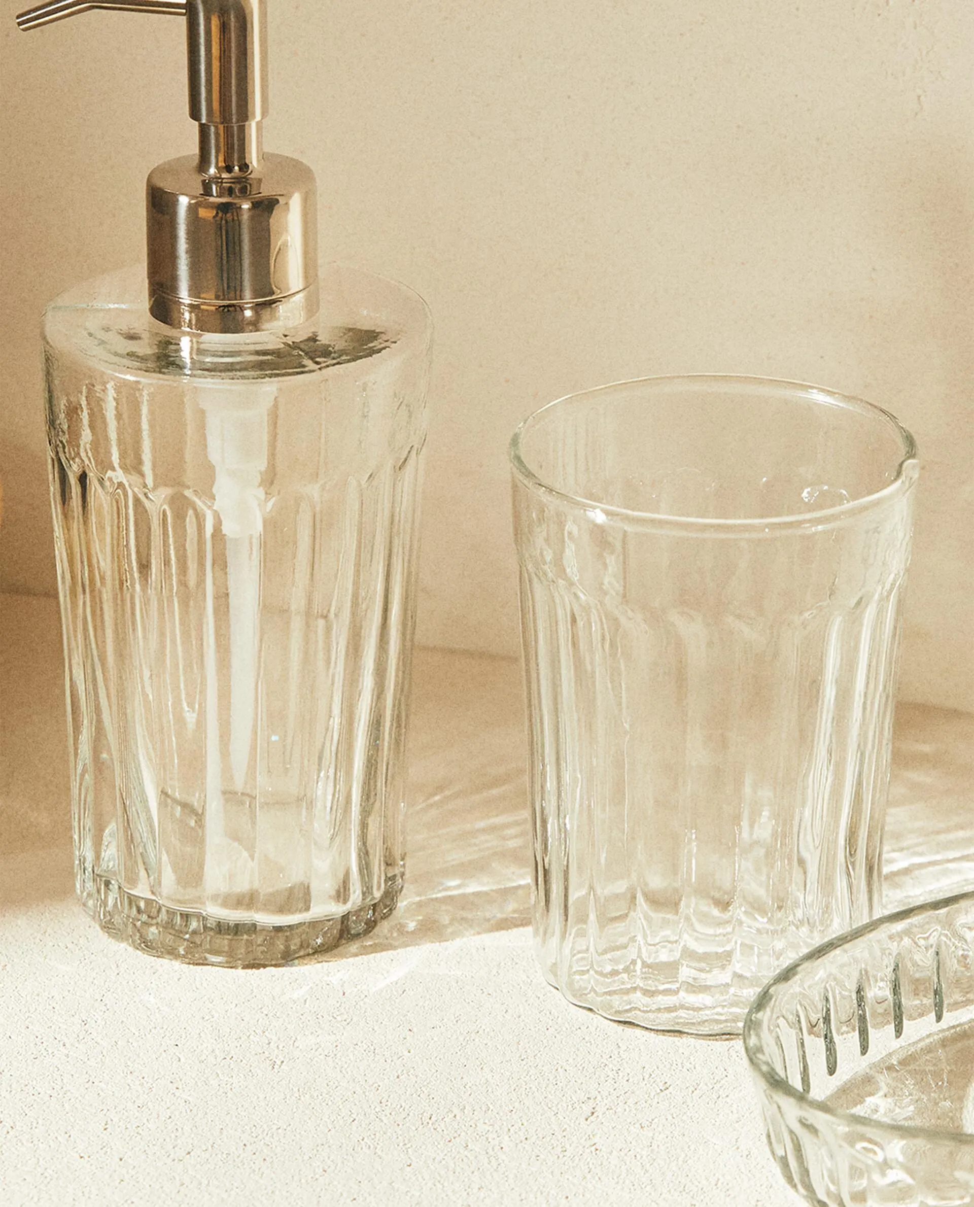 VINTAGE GLASS BATHROOM SET