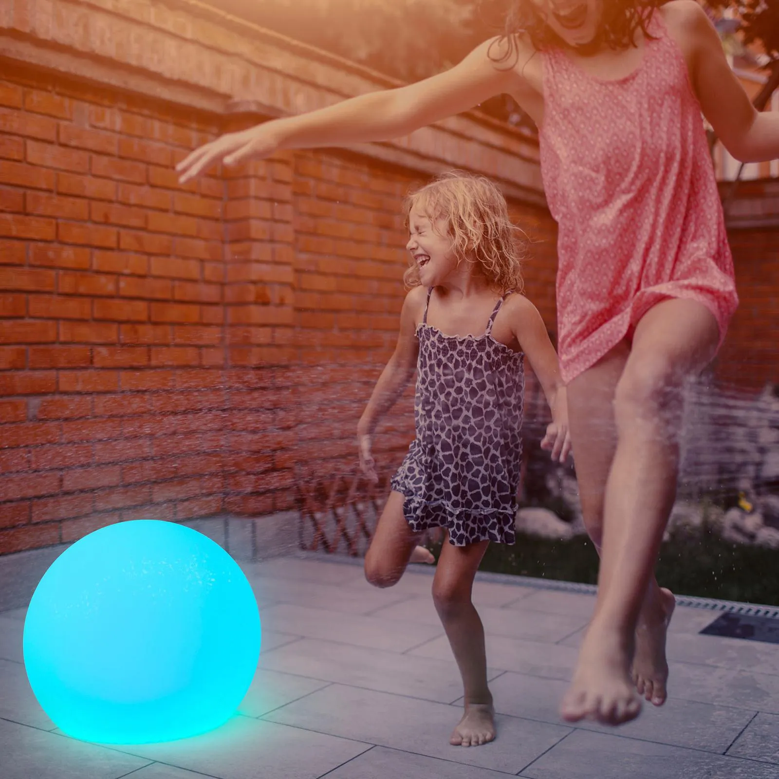 Newgarden Buly LED-Solarleuchte Kugel IP65, Ø 50cm