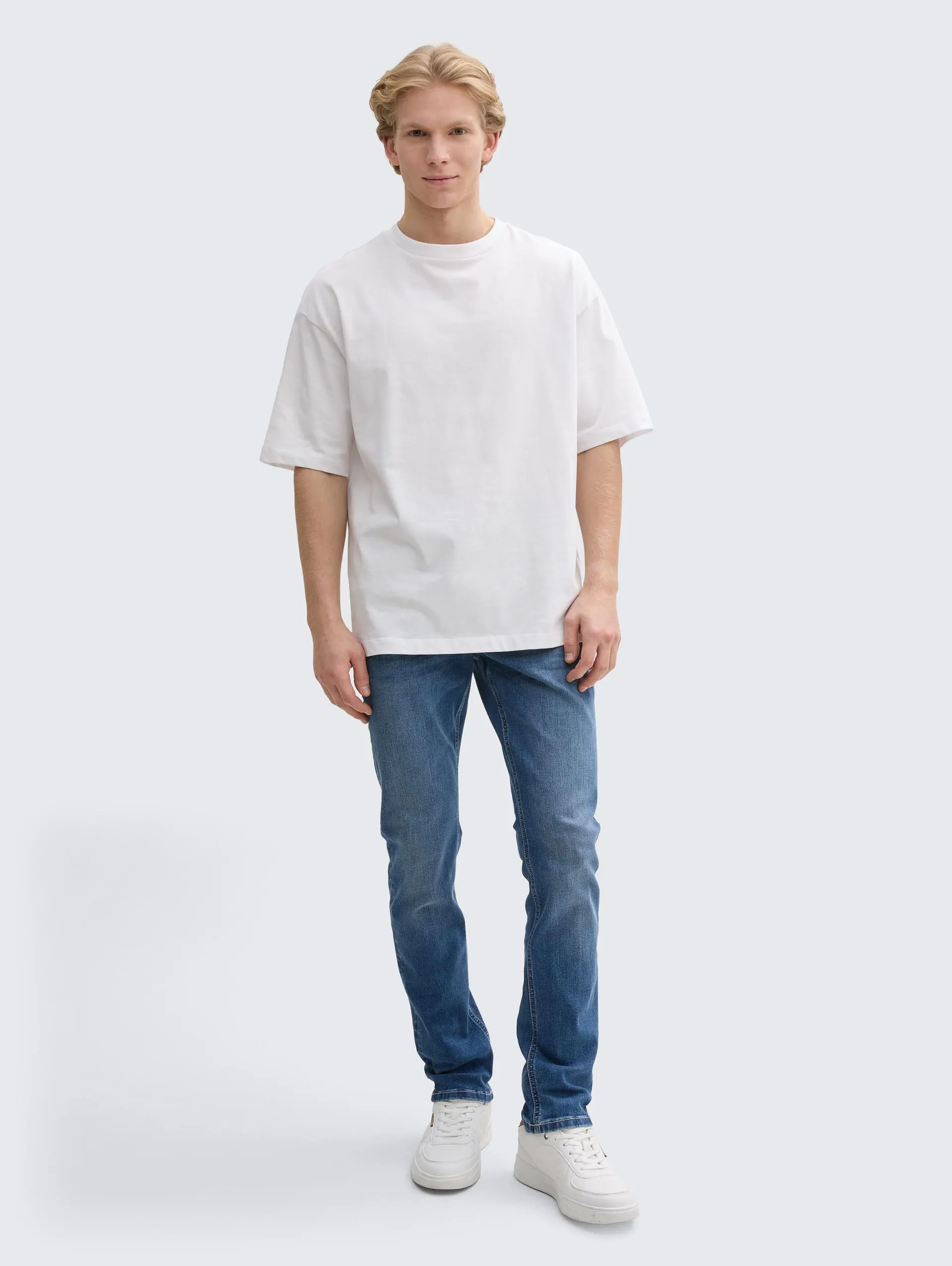 TTAEDAN STRAIGHT Jeans mit Stretch